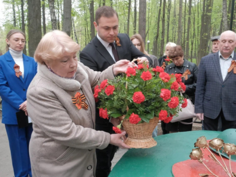 В округе возложили цветы к мемориалам воинам, погибшим во время Великой Отечественной войны Новости Красногорска 